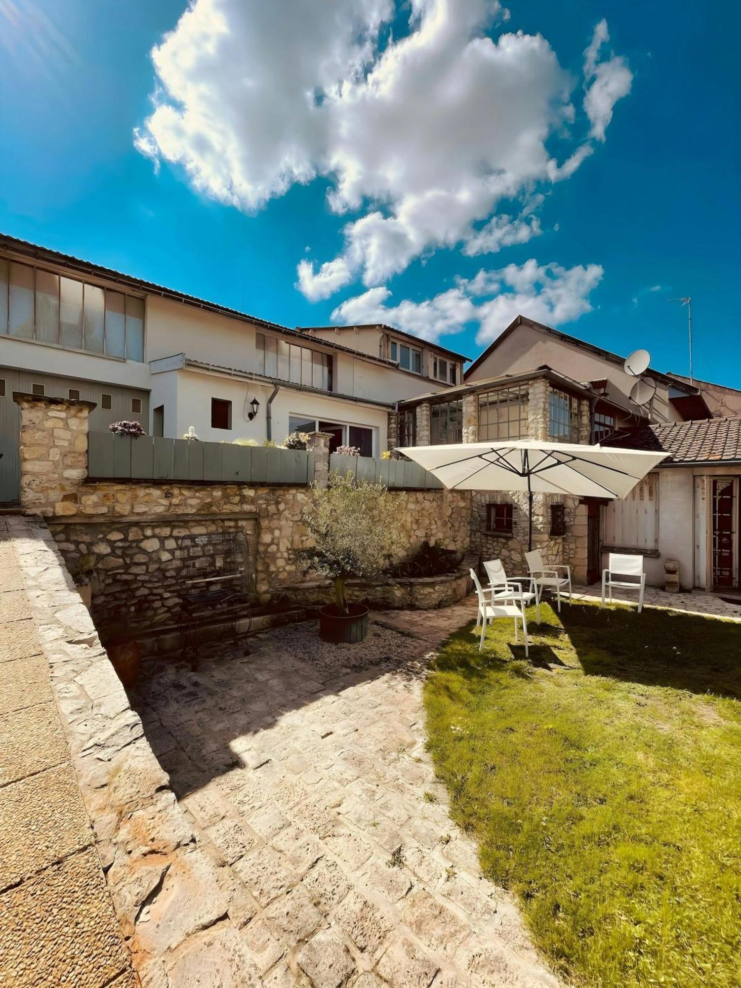 Magnifique Maison Dartiste La Maison Aerts Reims Esterno foto